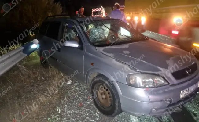 Tragic car accident; there are injuries.