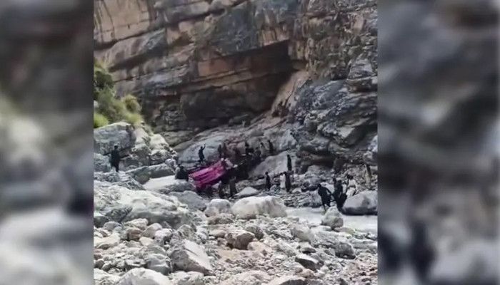 A bus plunged into a ravine overnight; there are 40 fatalities.